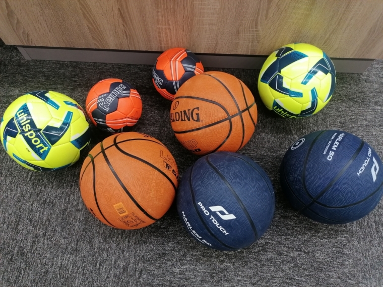 Cours de sport avec ballons à Collonges-au-Mont-d'Or